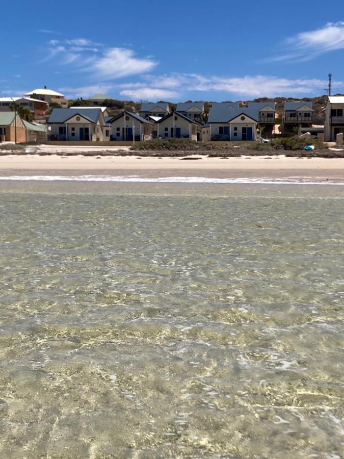Oceanside Village Denham Esterno foto