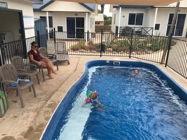 Oceanside Village Denham Esterno foto