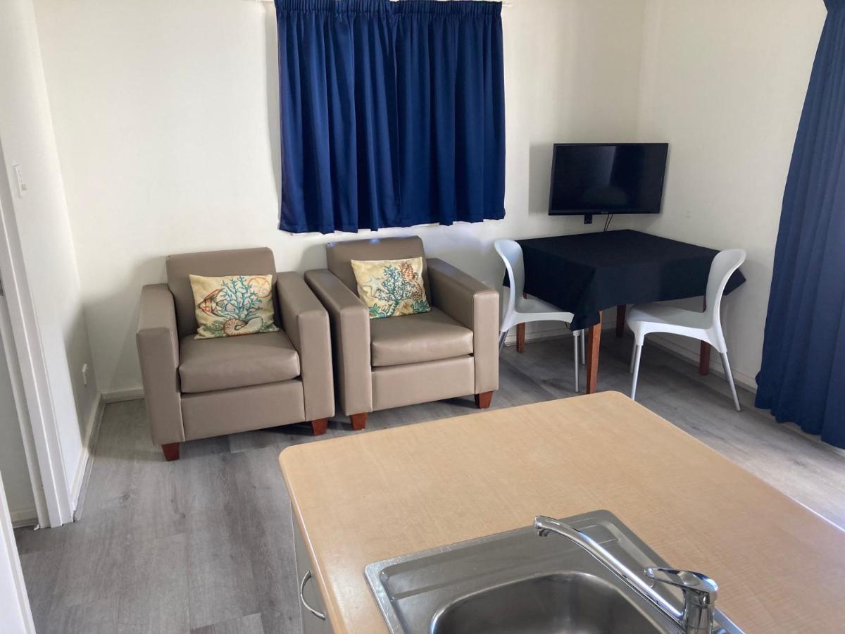 Oceanside Village Denham Esterno foto