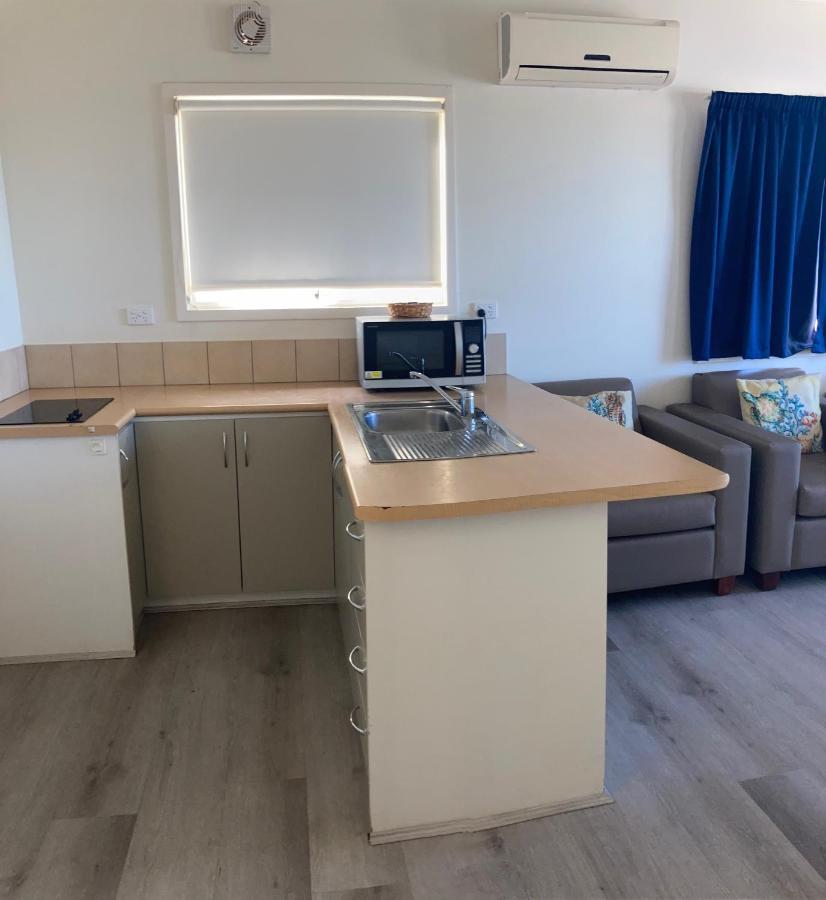 Oceanside Village Denham Esterno foto