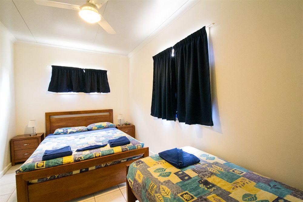 Oceanside Village Denham Esterno foto