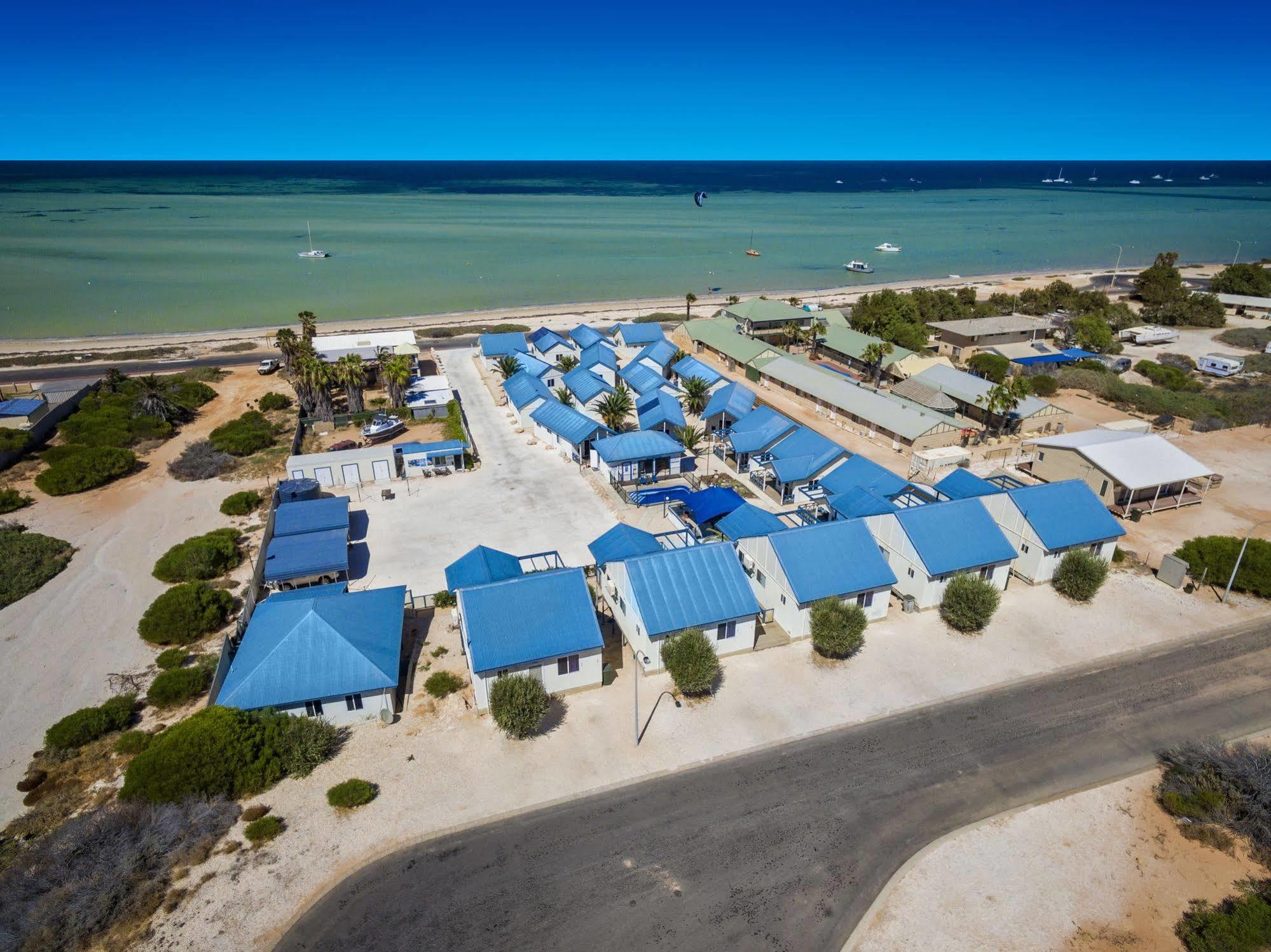 Oceanside Village Denham Esterno foto