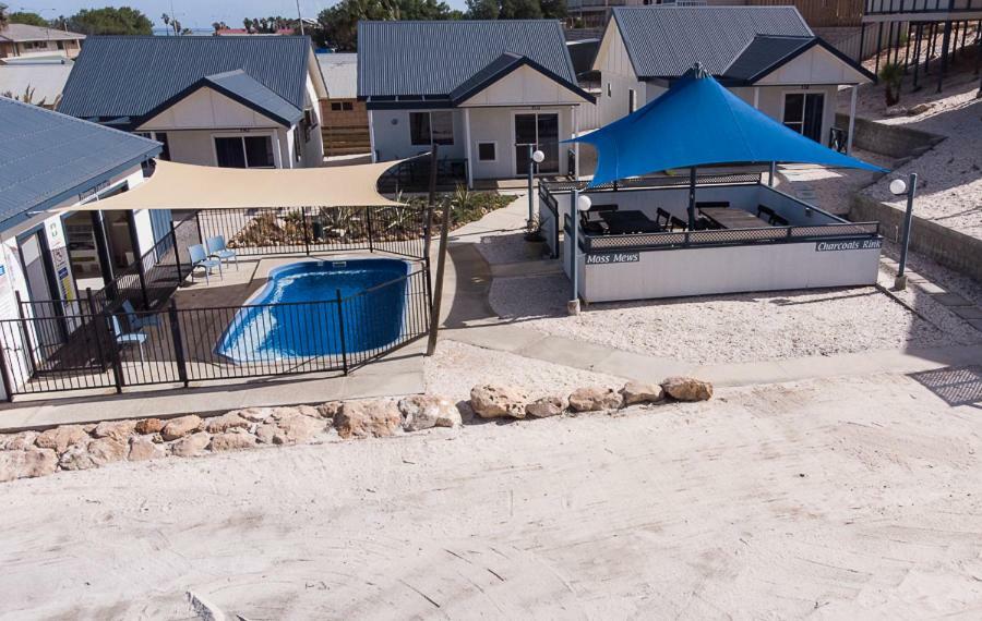 Oceanside Village Denham Esterno foto